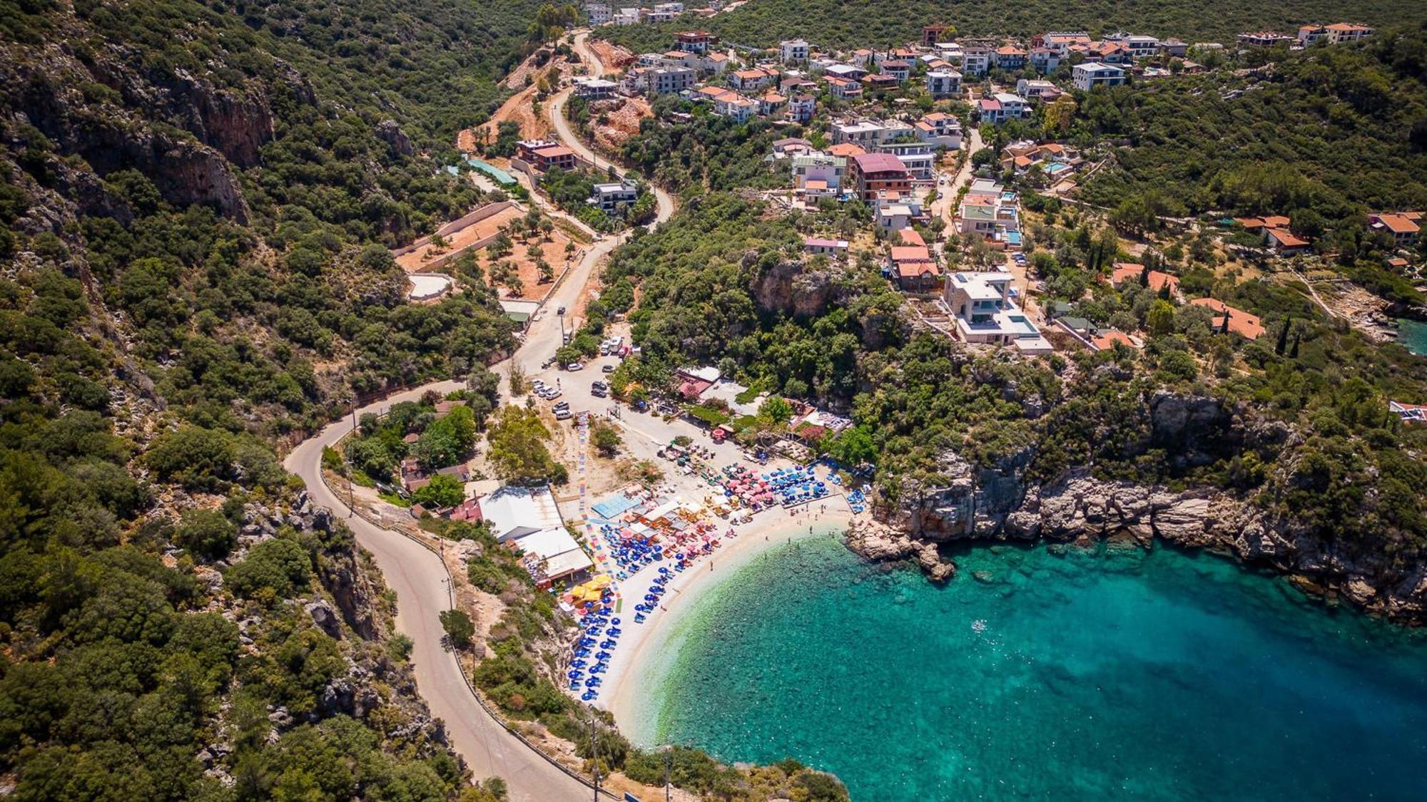 Harnup Apart Kaş Luaran gambar